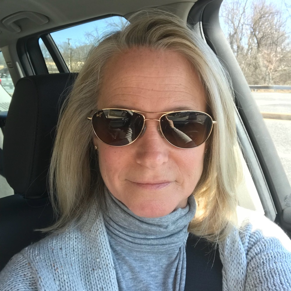 Meet your Posher, Ellen